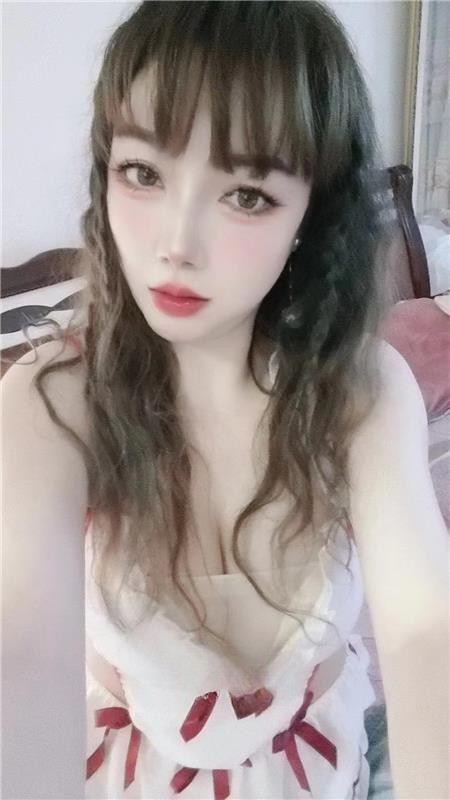 常熟市身材丰满大胸妹子