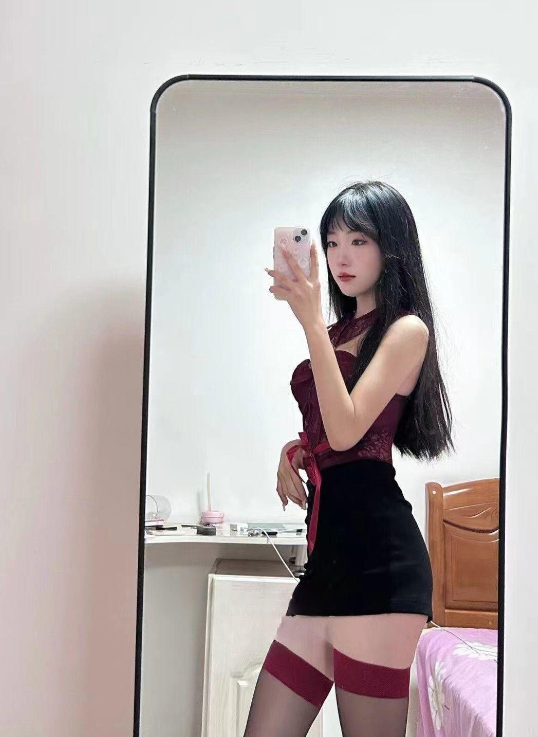 未央性感迷人嫩女
