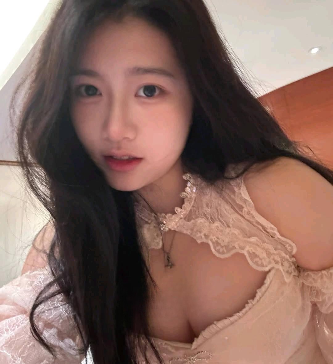 高级感很强的湿滑尤物