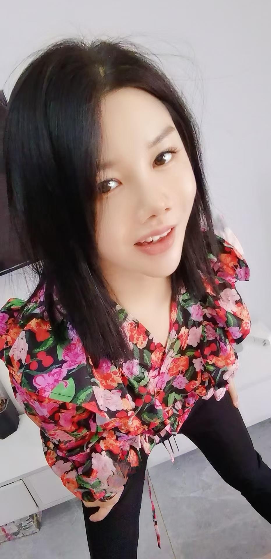 金水区风情热辣小姐姐
