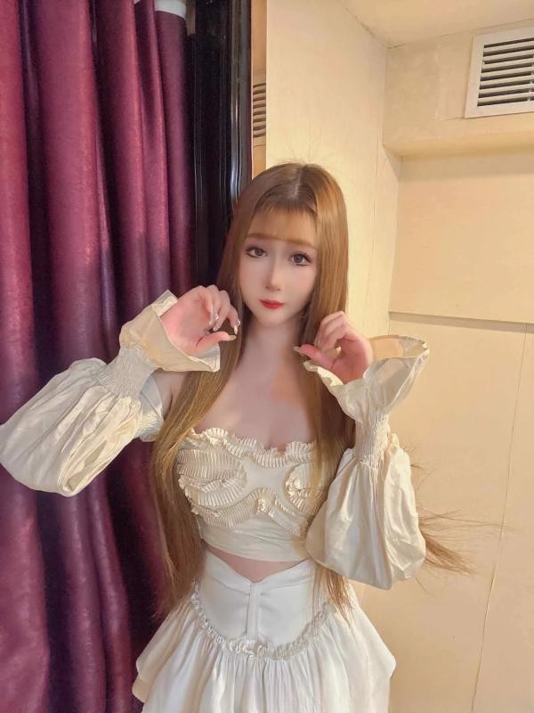 酥胸美腿甜妹纸