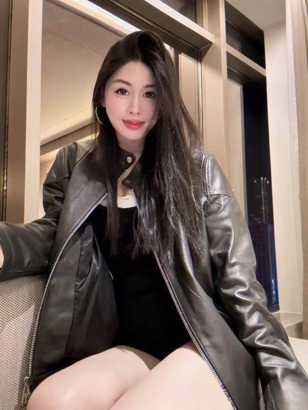 粉嫩美乳颜值御姐