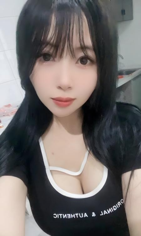 娇小可爱童颜巨乳