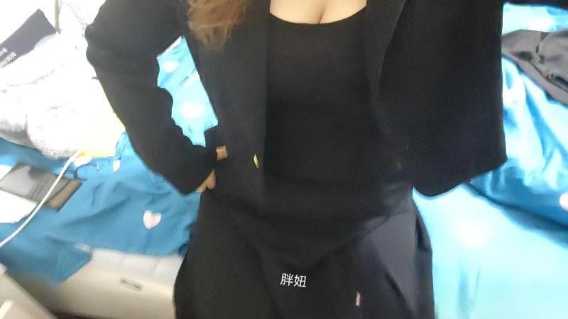 大胸坦克