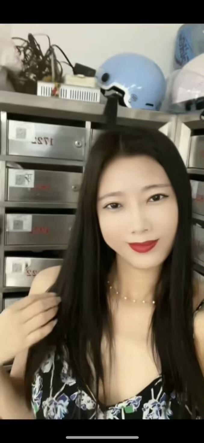 很主动的风骚少妇