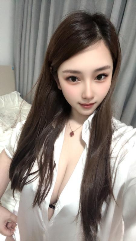白云舌吻女神婷婷