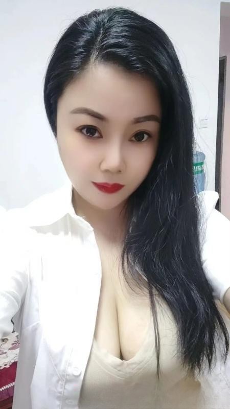 服务女王丽丽