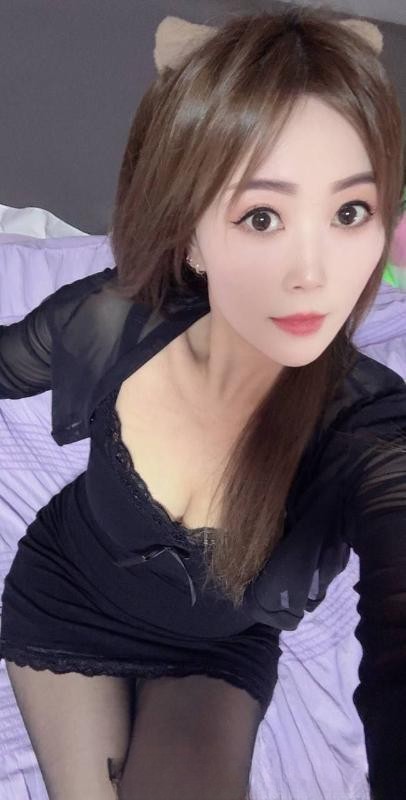 思明肤白貌美长腿老师