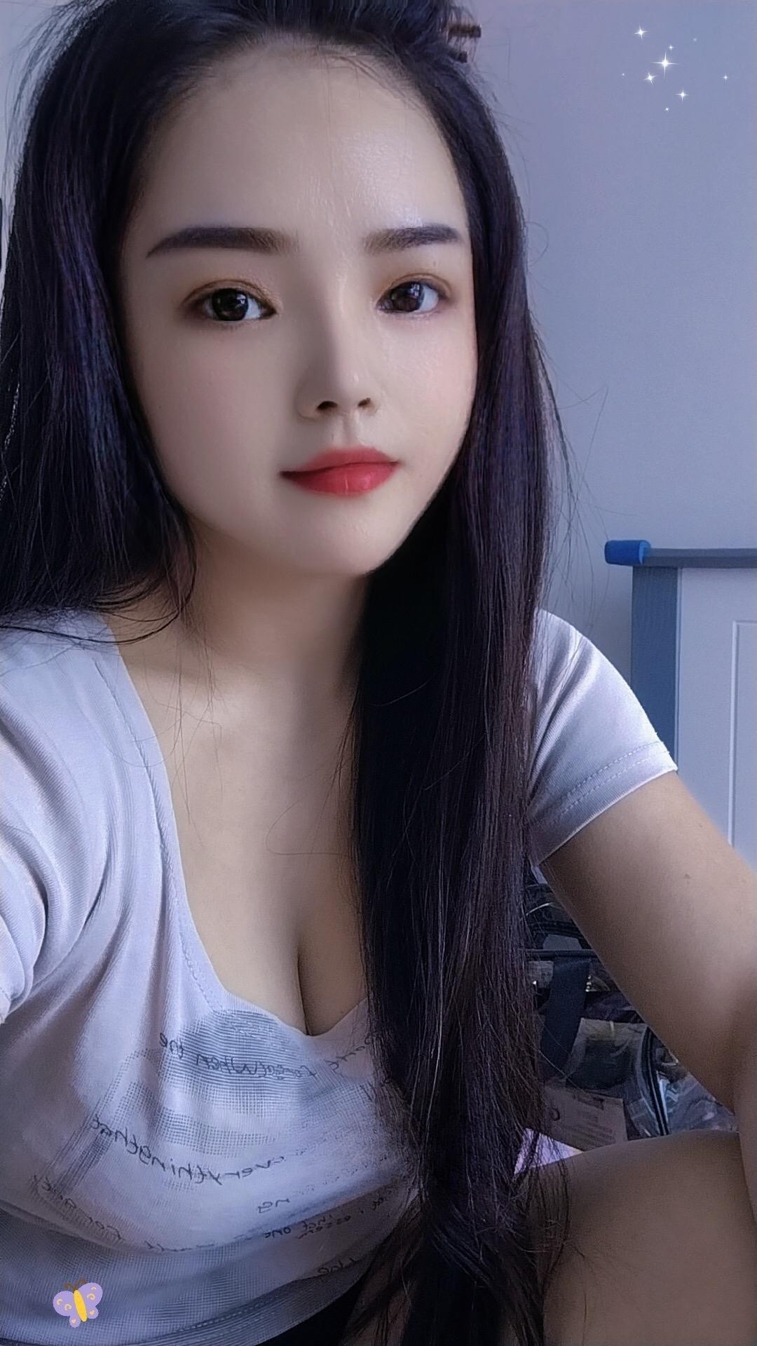 大胸静静姐
