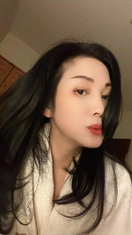 观音桥丰满少妇有舔脚