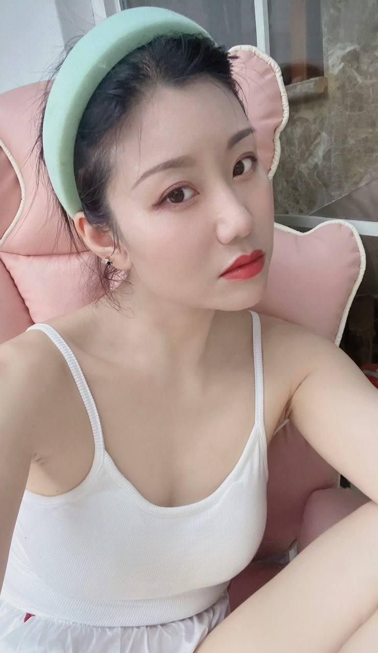 会吸的白虎很湿很滑