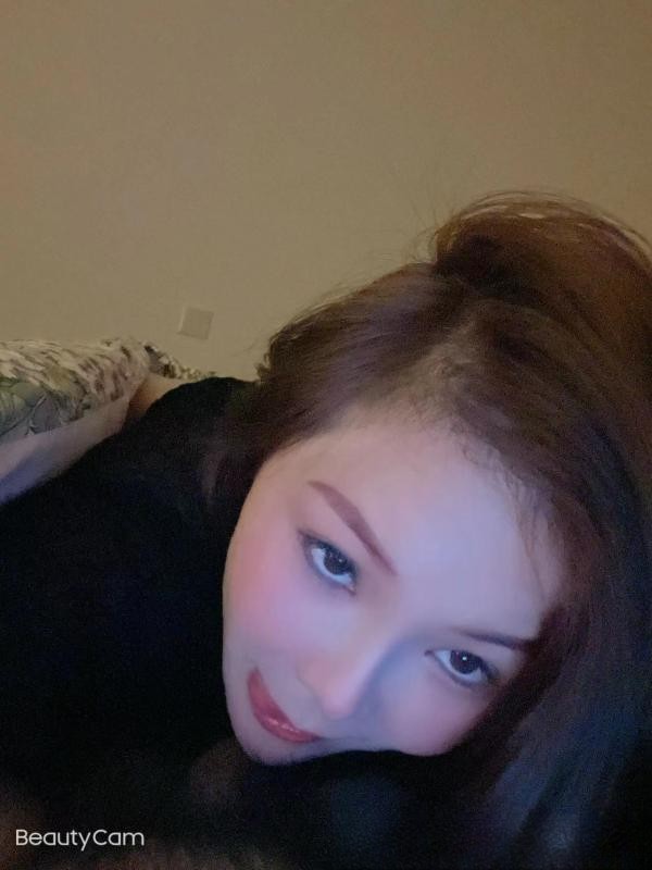 迈皋桥大胸小姐姐