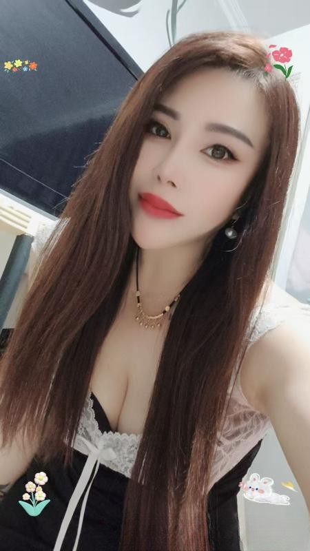 肤白水润丰满小少妇