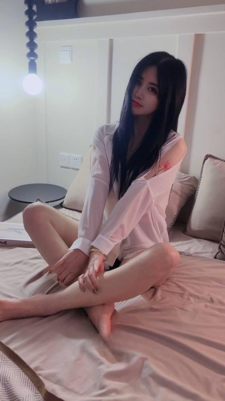 尝鲜清纯的新茶嫩妹