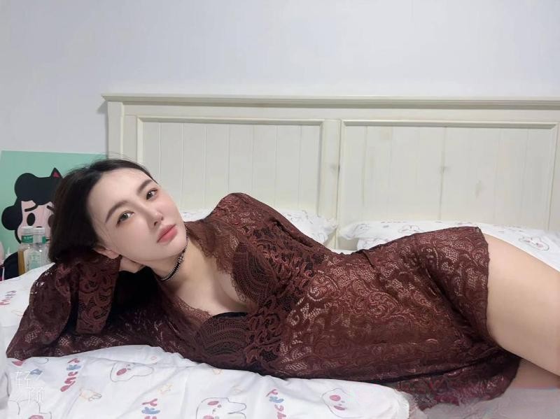 172腿模小姐姐白雪
