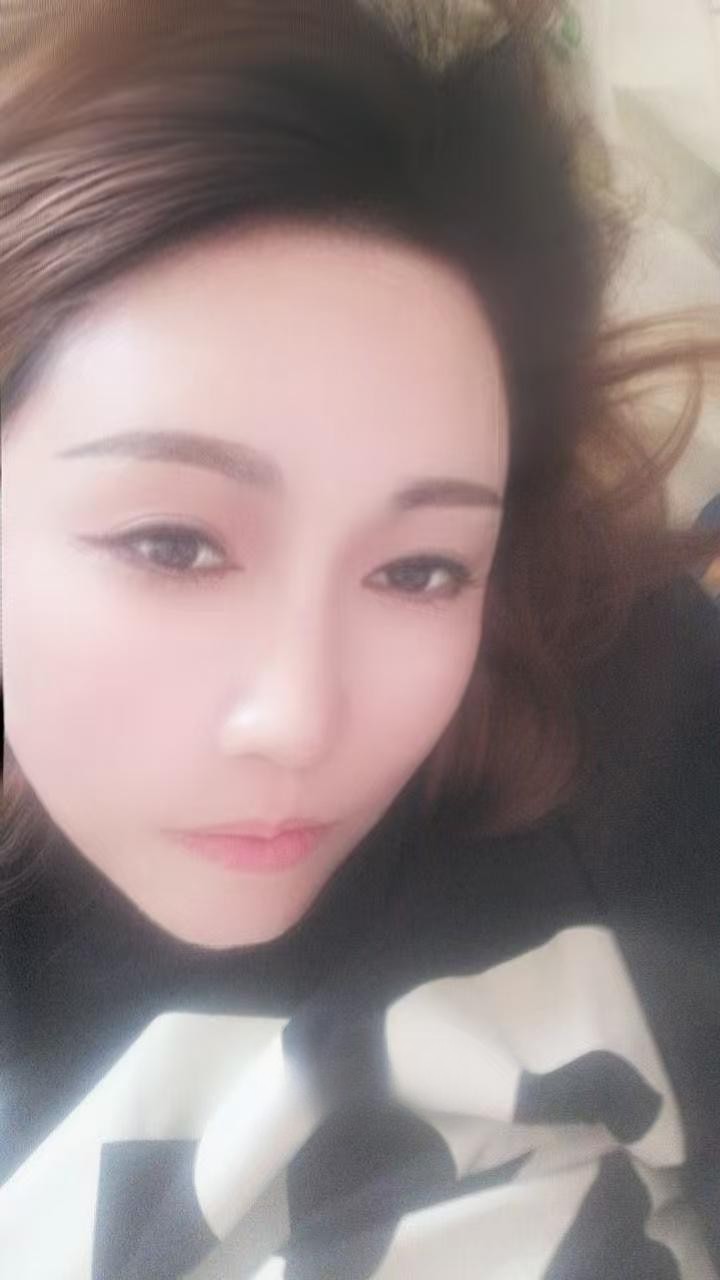 服务系轻熟姐姐