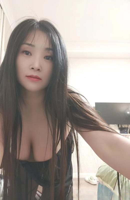 风骚大胸姐姐