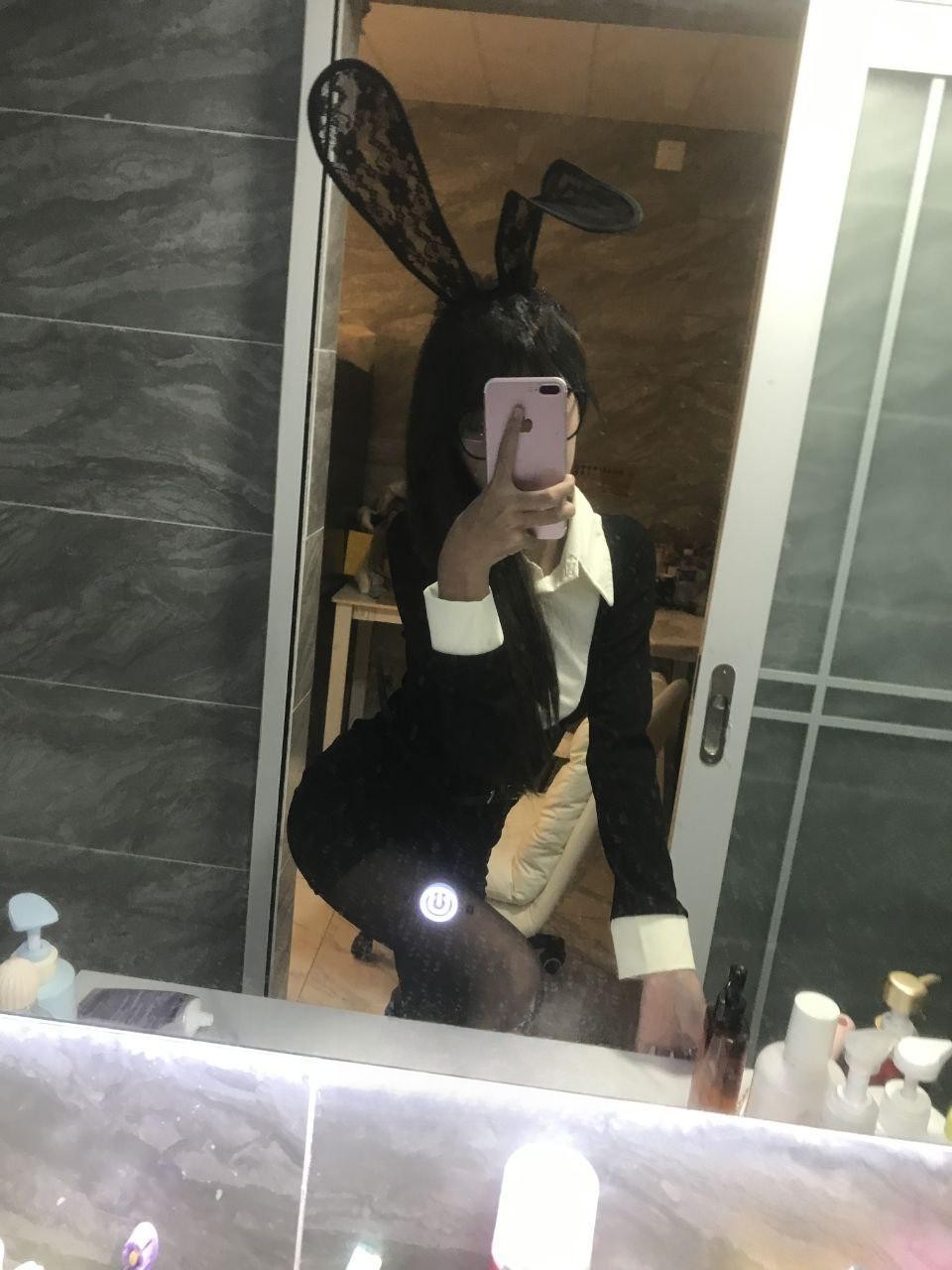 性感制服黑丝肥臀潇潇