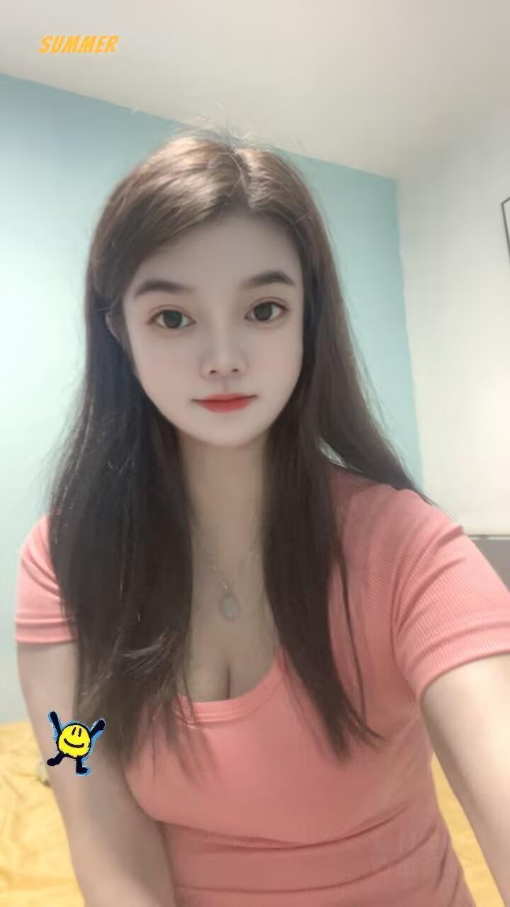 大新地铁体贴少妇