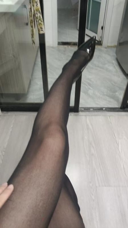 长腿黑丝熟女