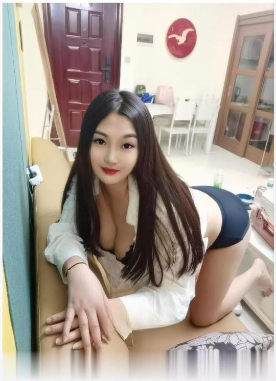 风骚舌吻服务小姐姐
