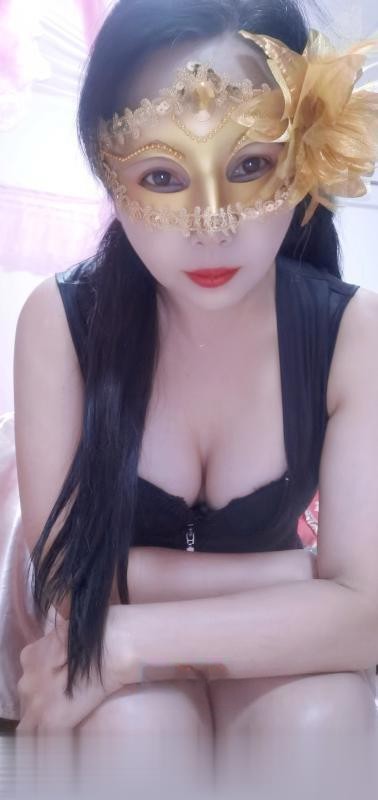 宝安纤细白嫩妹