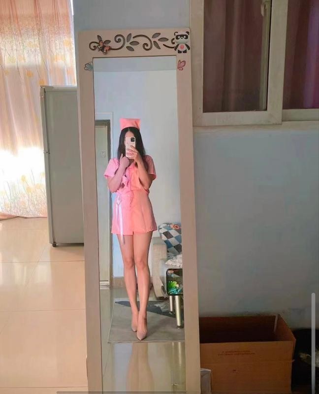 江边小鱼儿