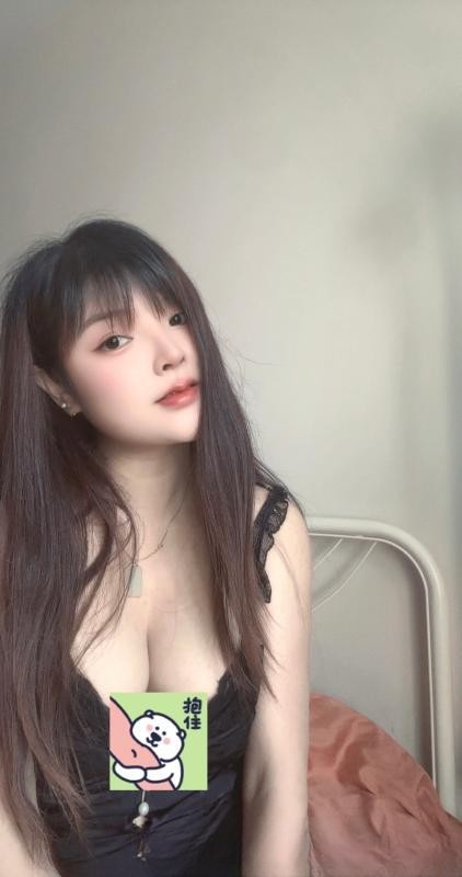 风骚肥臀大奶的小爱