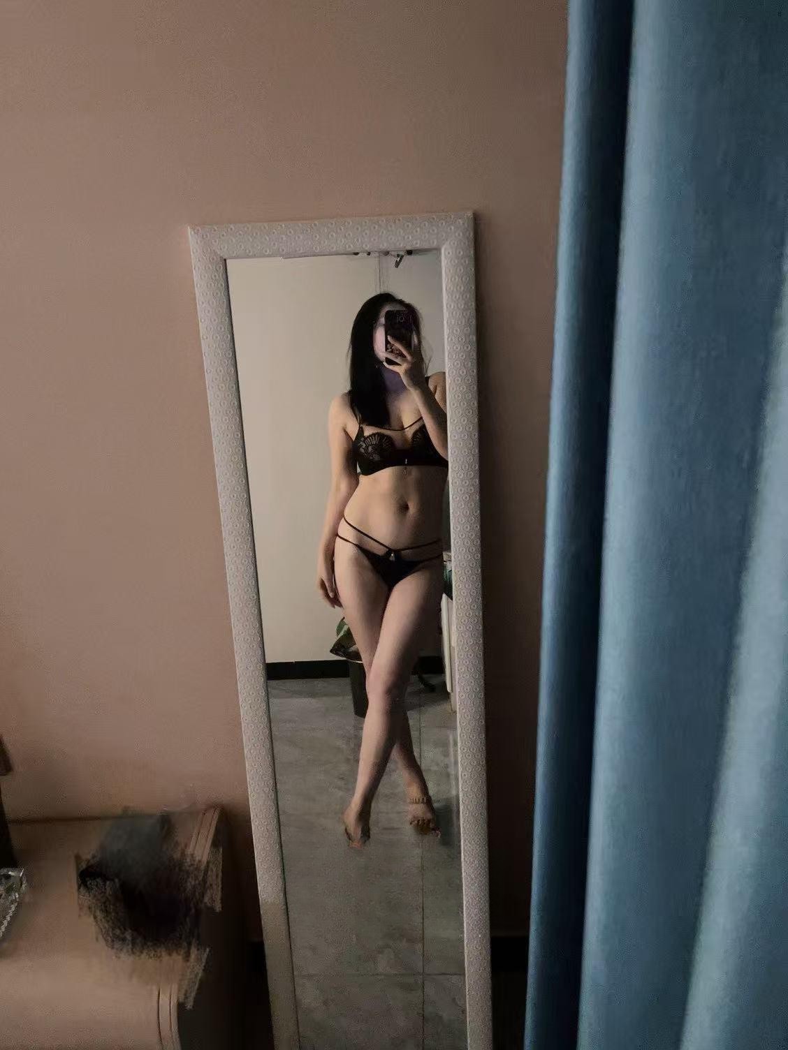 呼市少妇，为了生活没办法