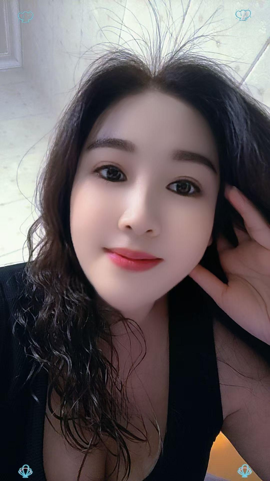 服务型大胸女王九儿