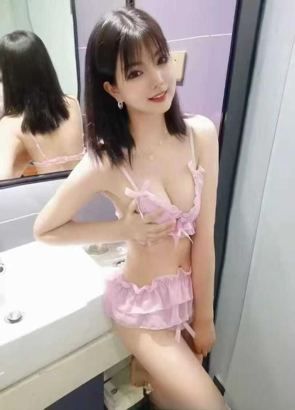 女友系美依依