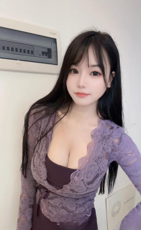 制服控骚少妇