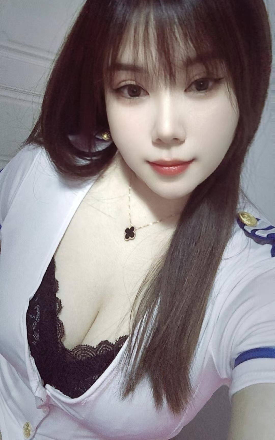 南京闷骚逼紧会夹哥哥肉棒