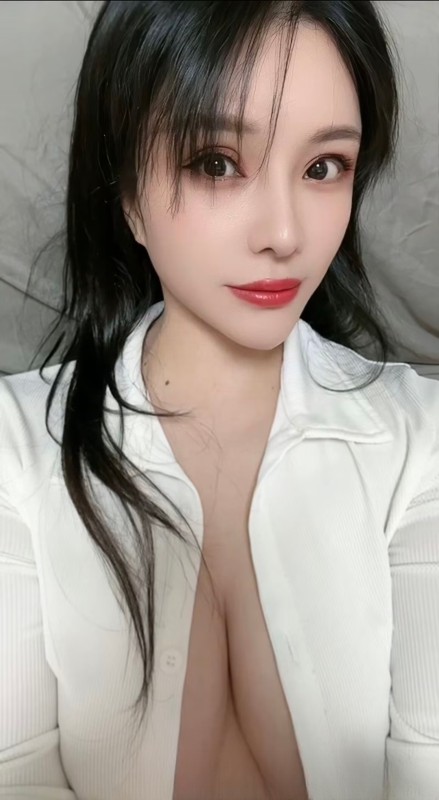 闵行丰满巨乳安妮