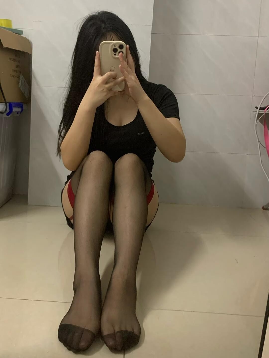 温热湿润的小穴包裹感很强