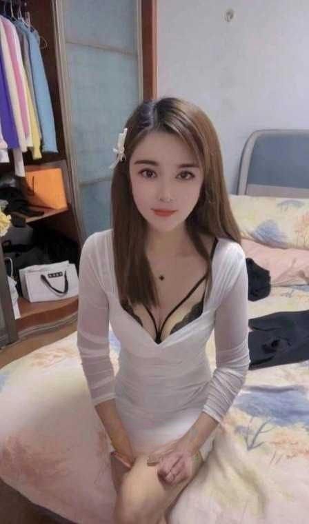 多汁小骚货深喉口爆样样精通