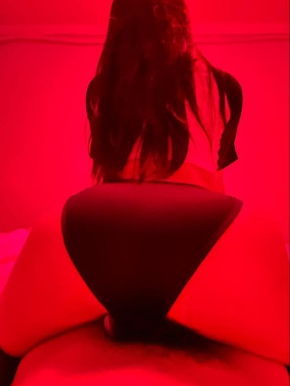 沙发大战巨乳马达臀