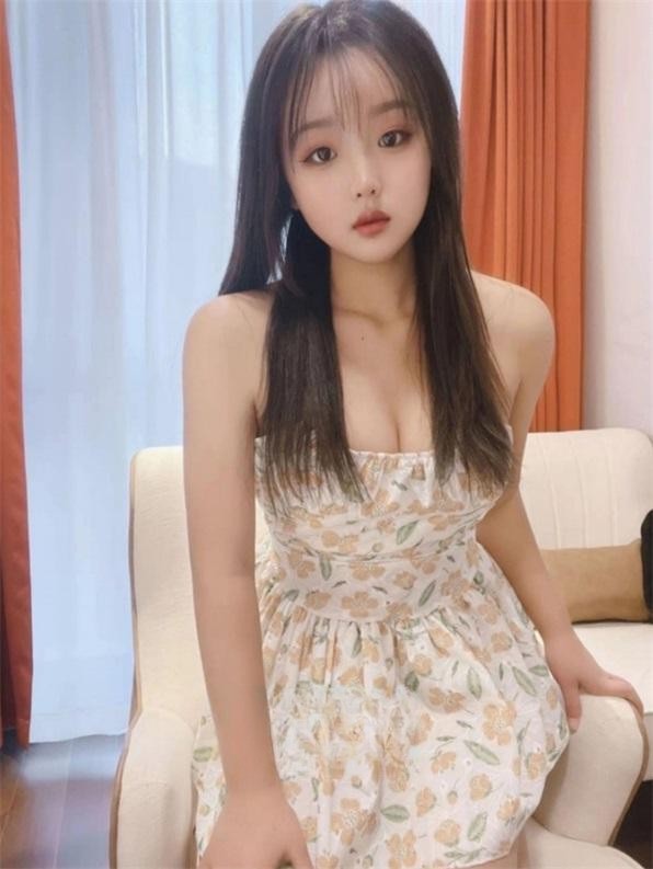 滨江白嫰纯欲大奶妹