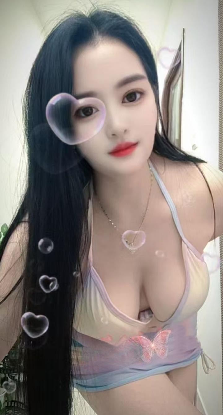 宝安粉嫩水多白虎妹