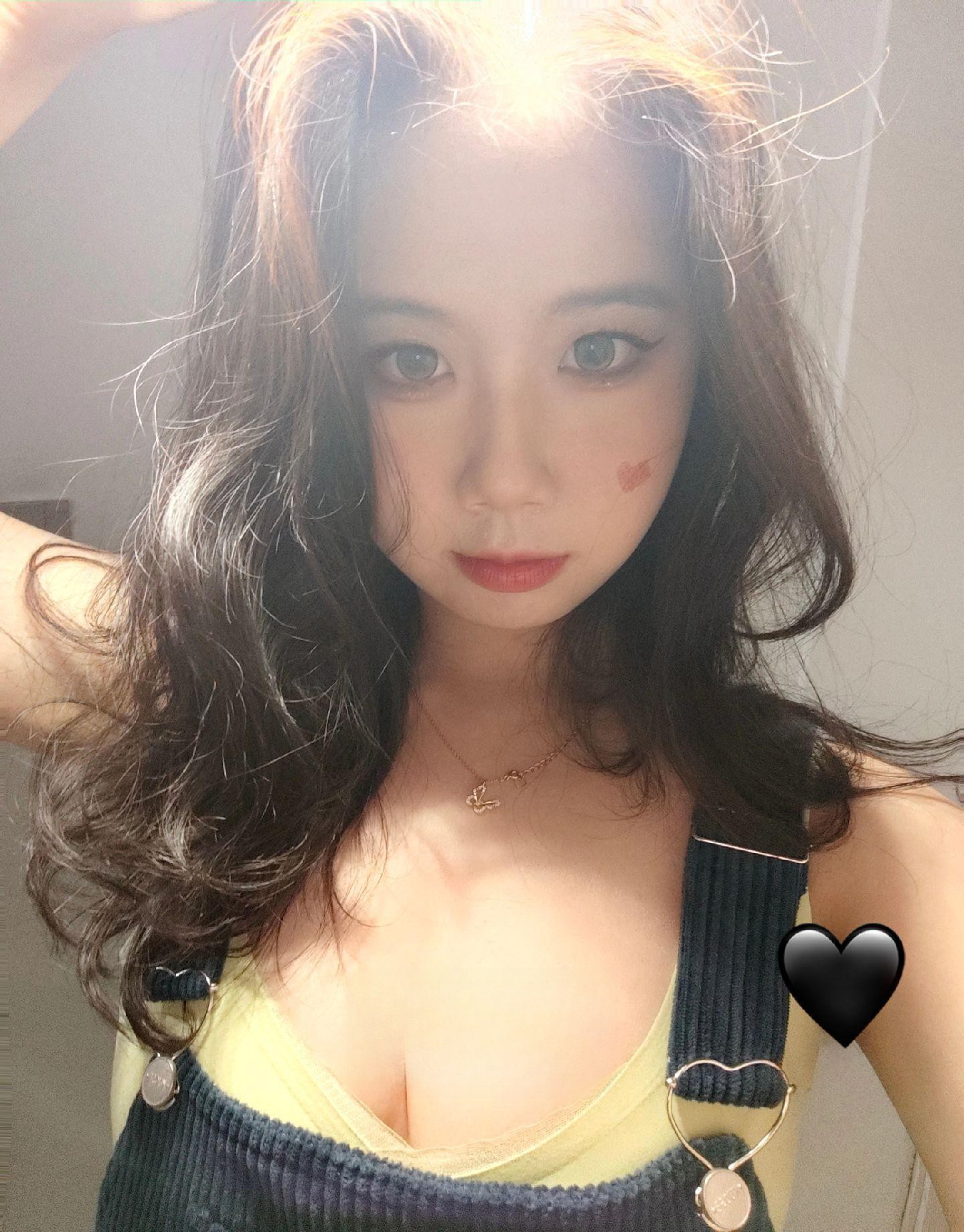 市南区粉嫩多汁小骚逼
