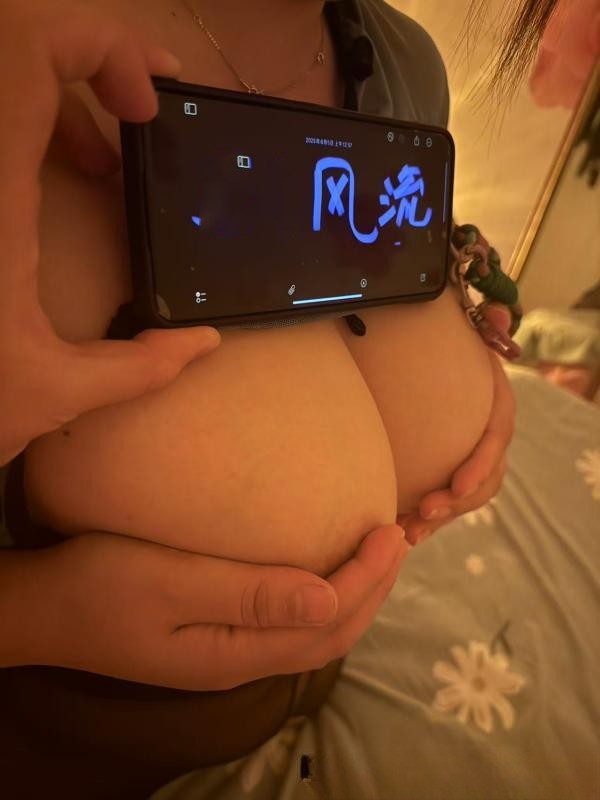 五和地铁站BBW水妹