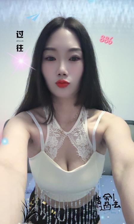 床上风骚的小姐姐