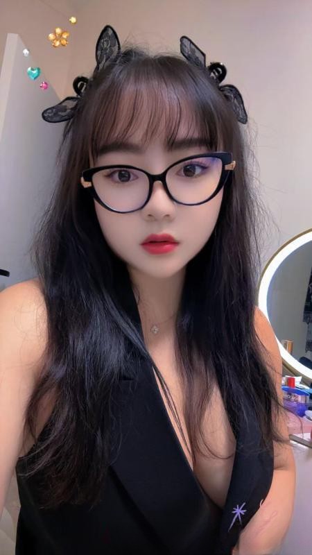 上海体育场巨乳伊诺