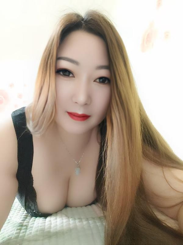 丰台肤白巨乳梦琪
