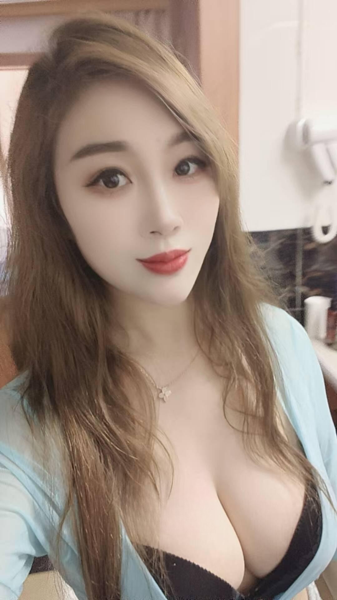 西安榨精肥臀姐姐