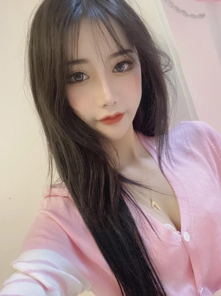 三点粉小嫩妹