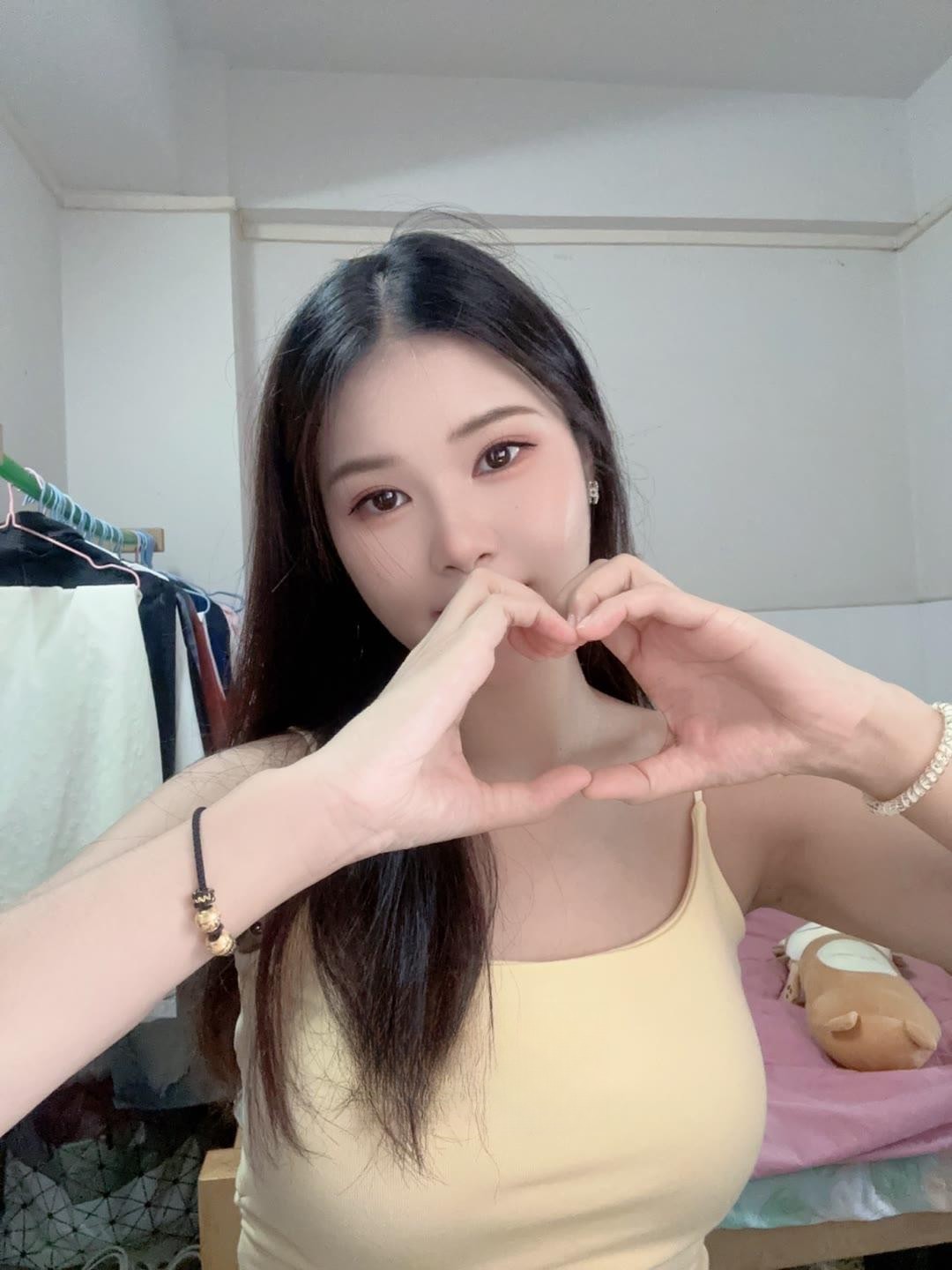 丰台温柔粉嫩小穴紧 花样多