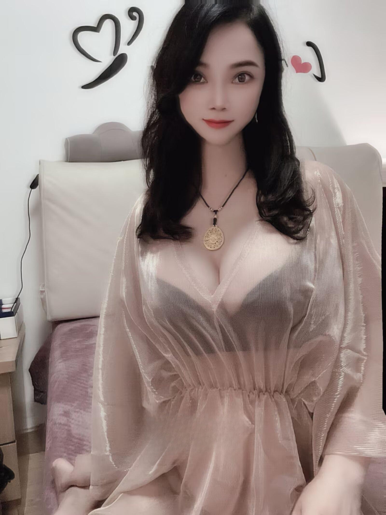 火辣女神床上很是淫荡销魂