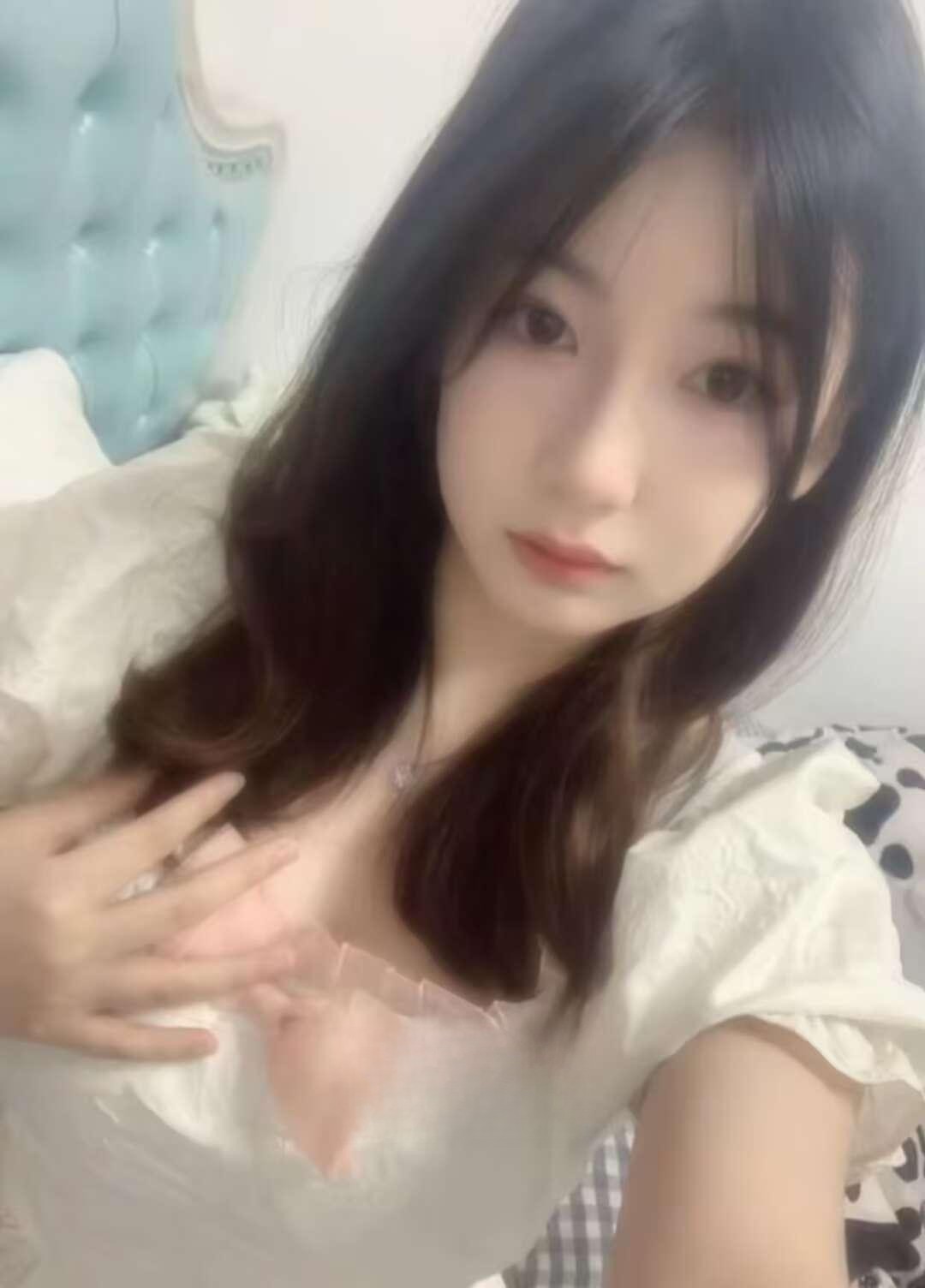居家嫩妹
