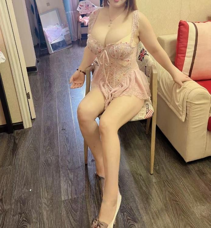 深圳骚妹穴紧水多口活好